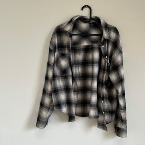 Forever 21 flannel barely worn!